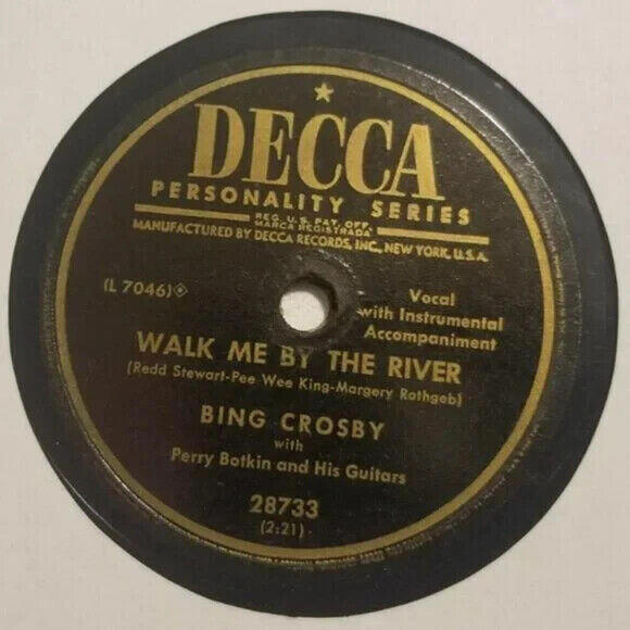 3/$25 Bing Crosby 78 RPM Walk Me By The River / Tenderfoot Decca 28733 - Picture 3 of 5